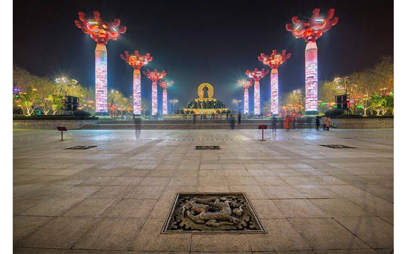 如何做廣場亮化能夠成為城市的一道亮麗風(fēng)景線？